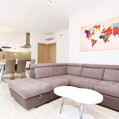 In Seget Donji 40162 Trogir
