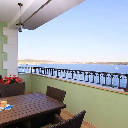 Apartamento In Seget Donji 40162